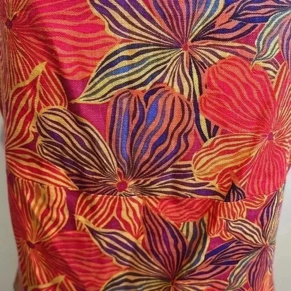 ❤️BNWT House of Harlow 1960 Women’s Lined top with open back size M - Picture 3 of 3